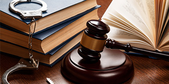 如何選擇一個(gè)好的律師事務(wù)所？