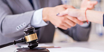 北京刑事案件一次可以請(qǐng)幾個(gè)辯護(hù)律師？