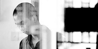 對要承擔(dān)刑事責(zé)任的未成年罪犯，法院會怎么判刑？