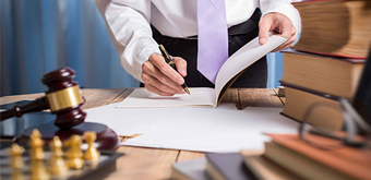 刑事案件的辯護人只能是律師嗎？