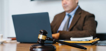 刑事訴訟可以委托幾個律師？