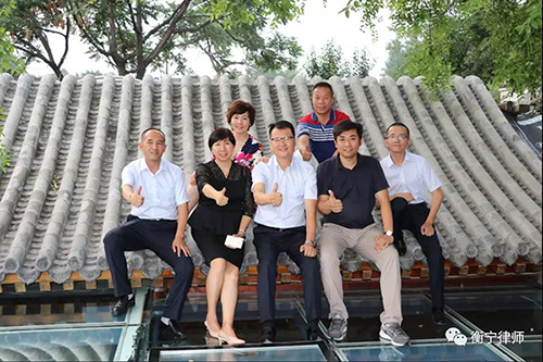 新疆律師同仁蒞臨衡寧所參觀交流(圖1)