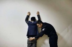 警察到家里搜查合法嗎？