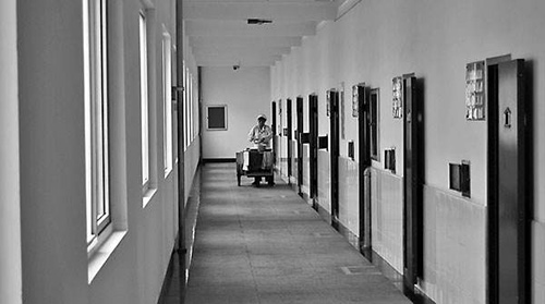 看守所關(guān)押多久才會(huì)判刑？(圖1)