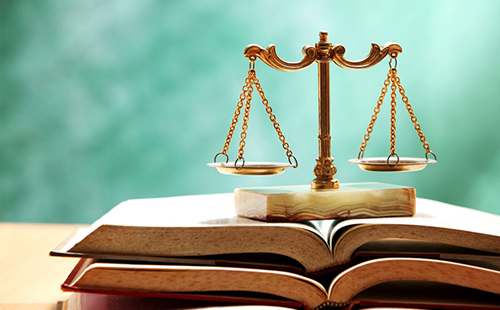 怎么選擇一個靠譜的刑事律師？(圖1)