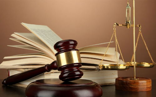 刑事律師請(qǐng)一次多少錢？(圖1)