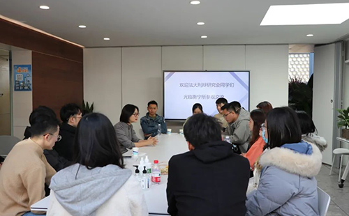 中國政法大學(xué)刑辯研究會同學(xué)到衡寧所參觀交流(圖5)