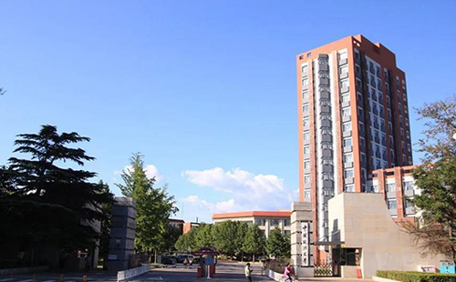 刑辯律師常錚：甩掉標(biāo)簽的最好方法是埋頭做事(圖4)