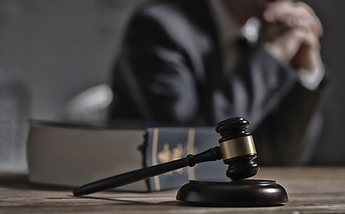 刑事辯護(hù)律師怎么委托？(圖1)