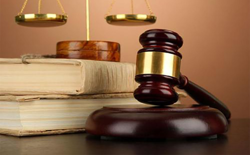 家人涉嫌職務犯罪，家屬應該請什么樣的律師？(圖1)