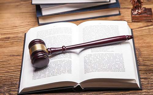 刑事案件“關(guān)系”重要還是專業(yè)律師重要？(圖1)